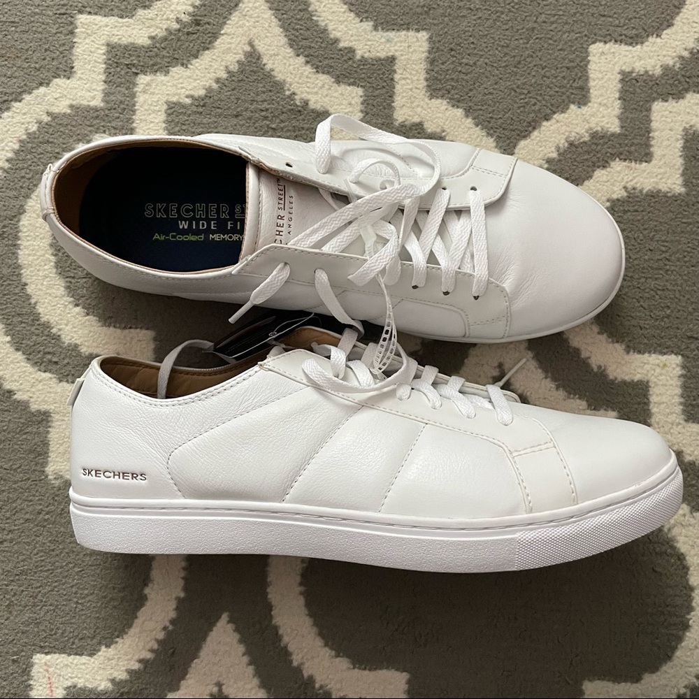 Skechers Men’s Leather Sneakers
